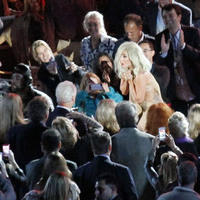 Lady Gaga sings for Former President Bill Clinton at 'A Decade of Difference' concert | Picture 103794